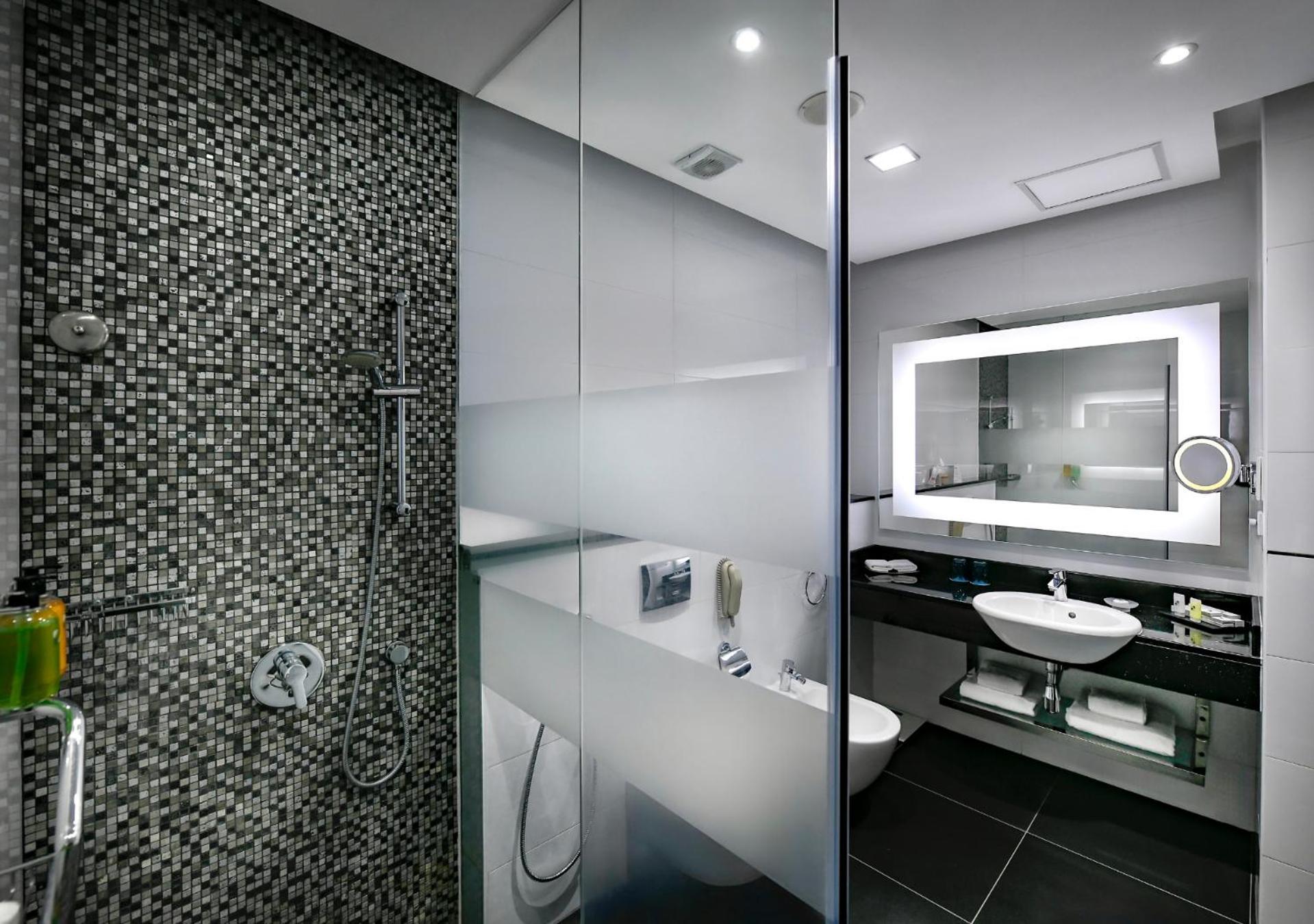 Swiss-Belhotel Seef Bahrain Манама Екстер'єр фото